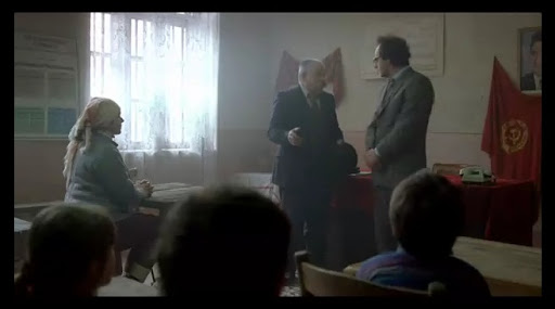 Cena do filme Contos da Era Dourada